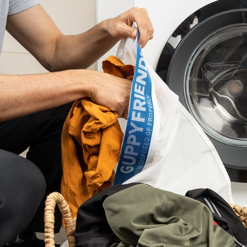GUPPYFRIEND washing bag being filled